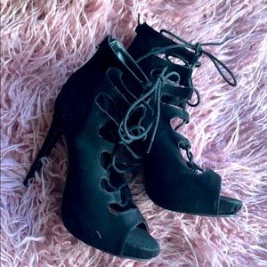 Back high heel shoes